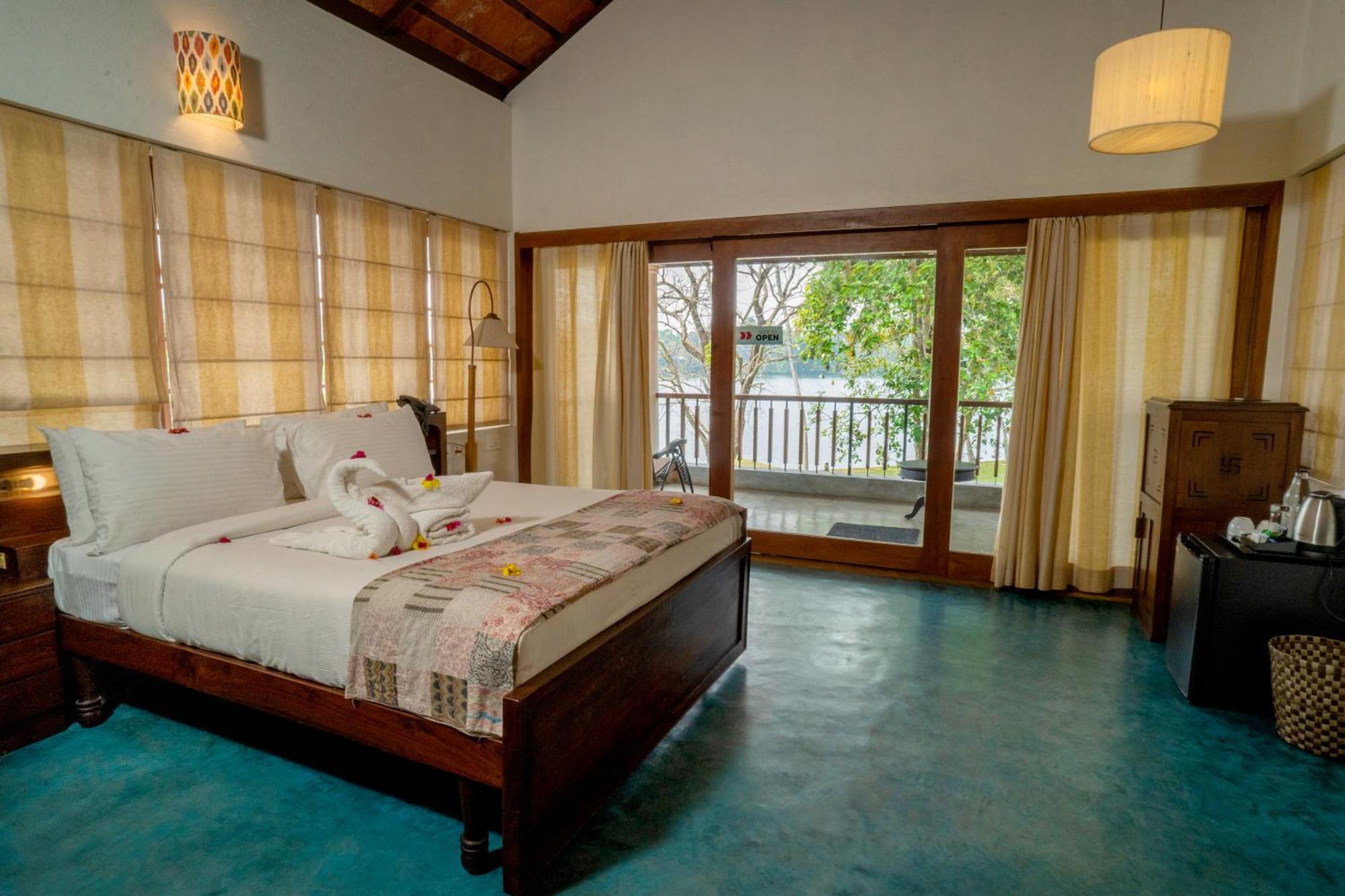 Cranganor History Cafe & Riverside Chateau North Paravur Bagian luar foto