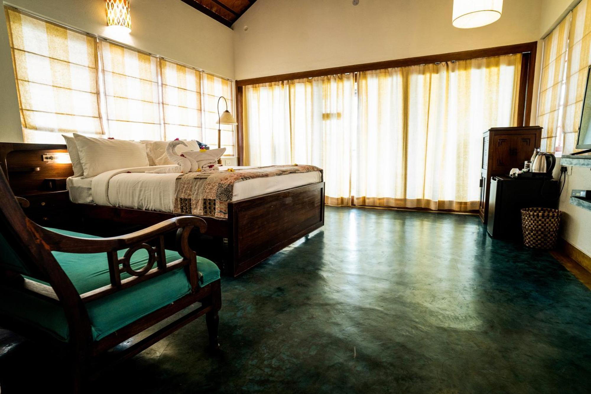 Cranganor History Cafe & Riverside Chateau North Paravur Bagian luar foto