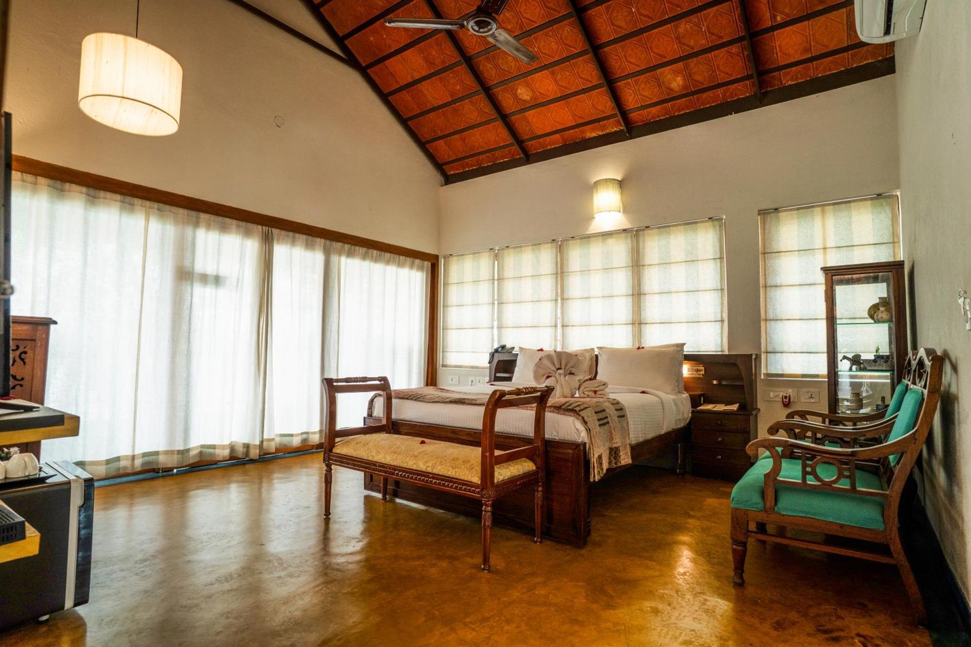 Cranganor History Cafe & Riverside Chateau North Paravur Bagian luar foto