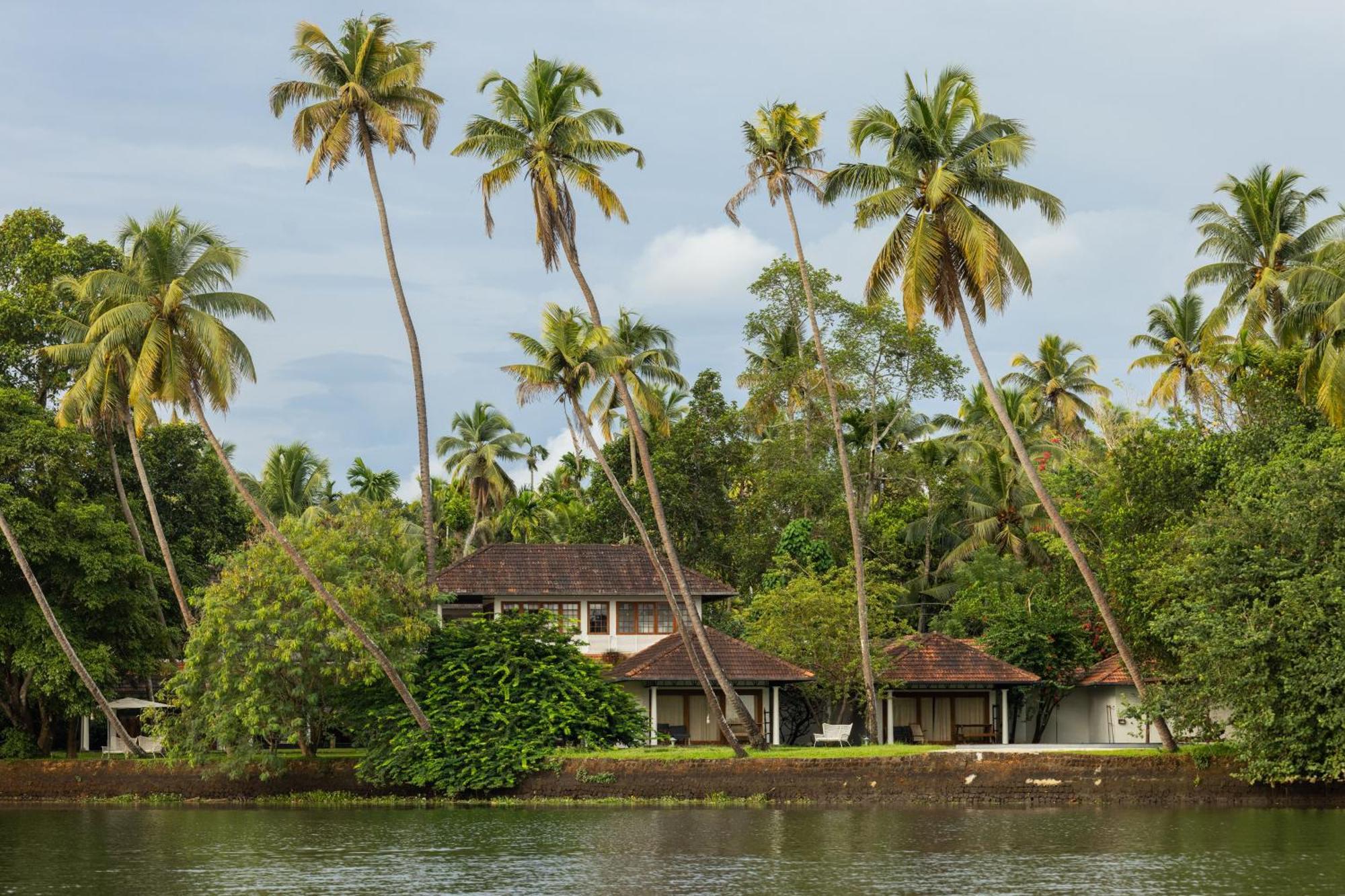 Cranganor History Cafe & Riverside Chateau North Paravur Bagian luar foto