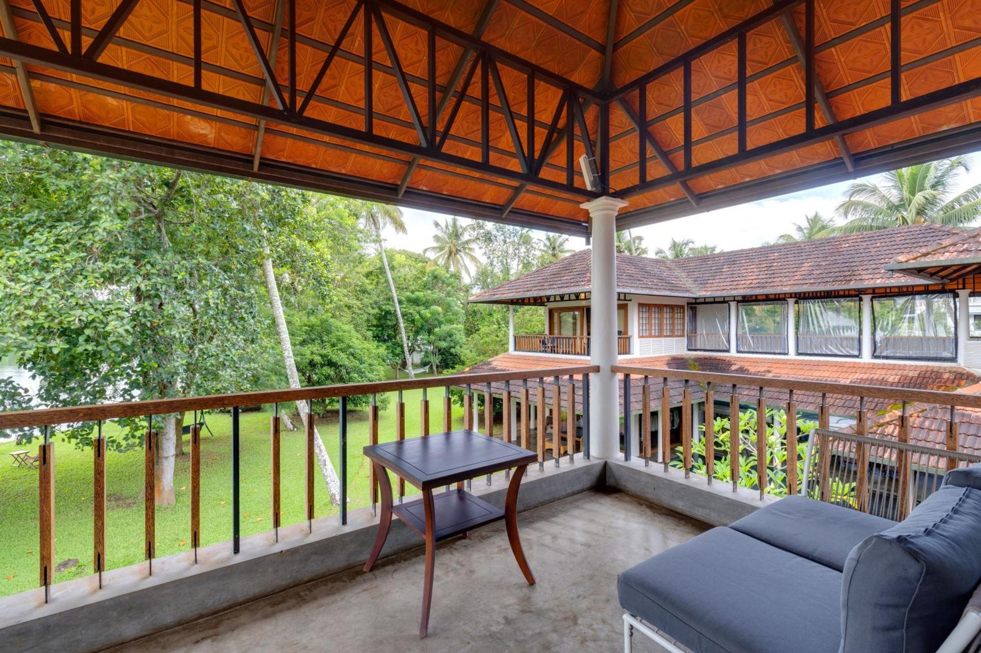 Cranganor History Cafe & Riverside Chateau North Paravur Bagian luar foto