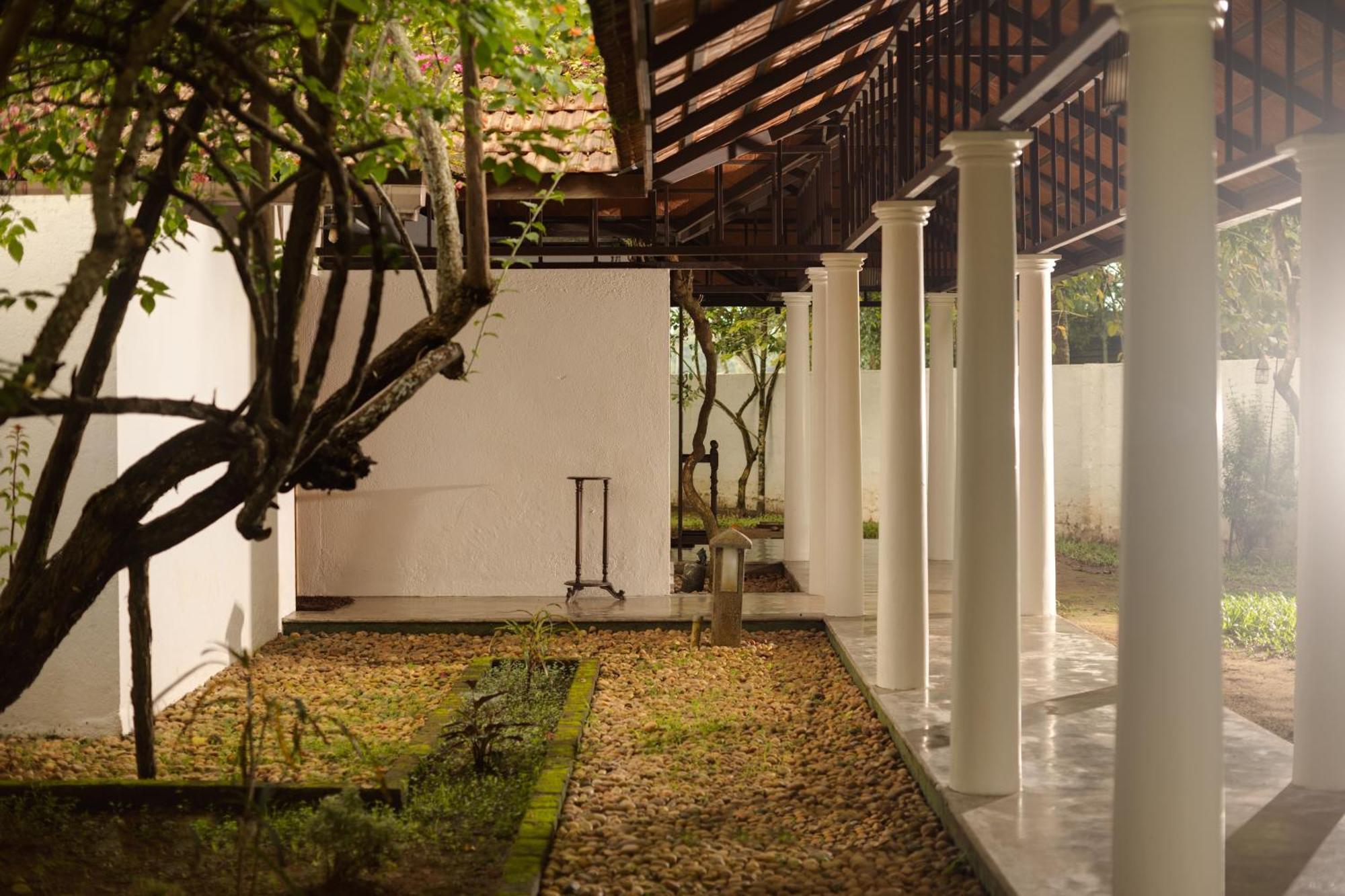 Cranganor History Cafe & Riverside Chateau North Paravur Bagian luar foto